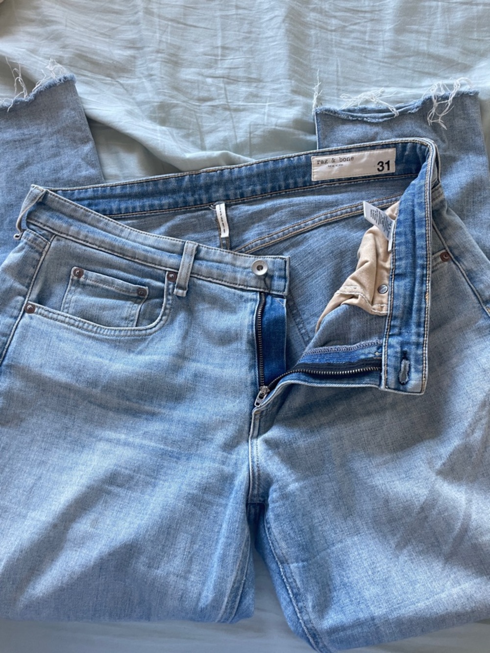 rag & bone Dre Low-Rise Slim Boyfriend Jeans - Light Blue Wash